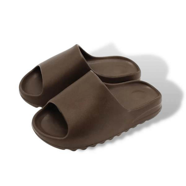 Yeezy online slide adults